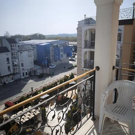 Excellent On The 6th Floor