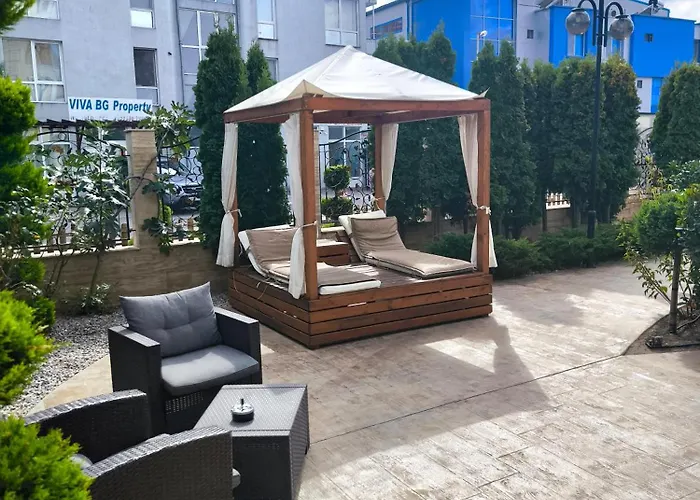 Excellent On The 6th Floor